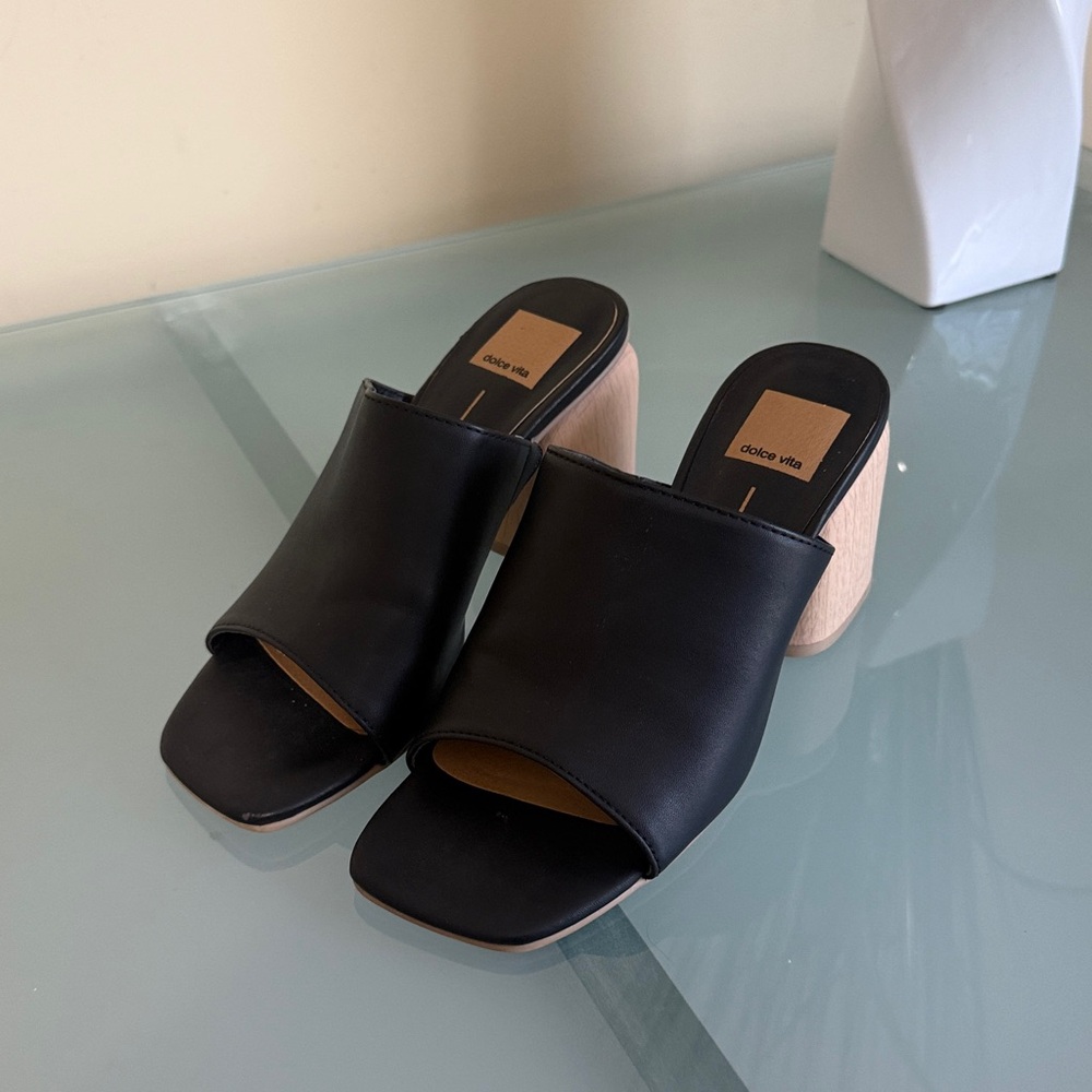 Dolce Vita Black Mules Sandals Block Heel Slide Open Toe Minimalist Size 7